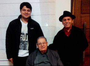 Rev. Matatias entre os amigos André e Balbino